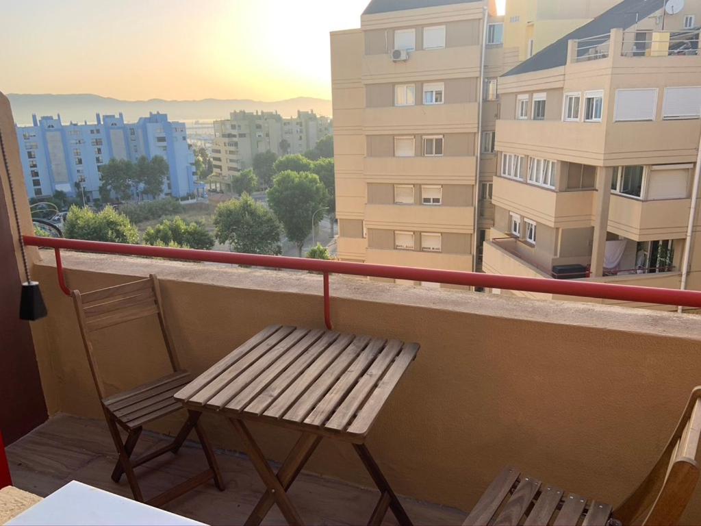 Room In A Shared Apartment Touching The Border :) La Línea de la Concepción エクステリア 写真