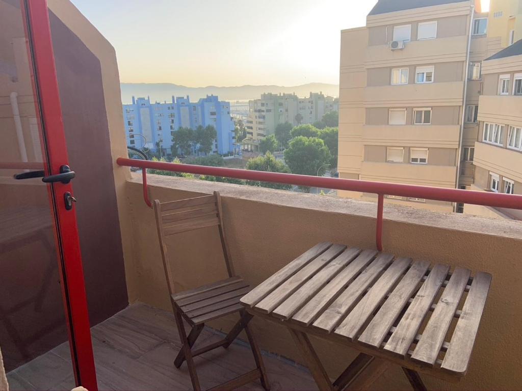 Room In A Shared Apartment Touching The Border :) La Línea de la Concepción エクステリア 写真